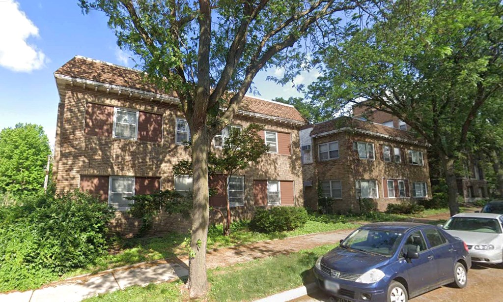 Emerson Manor Exterior