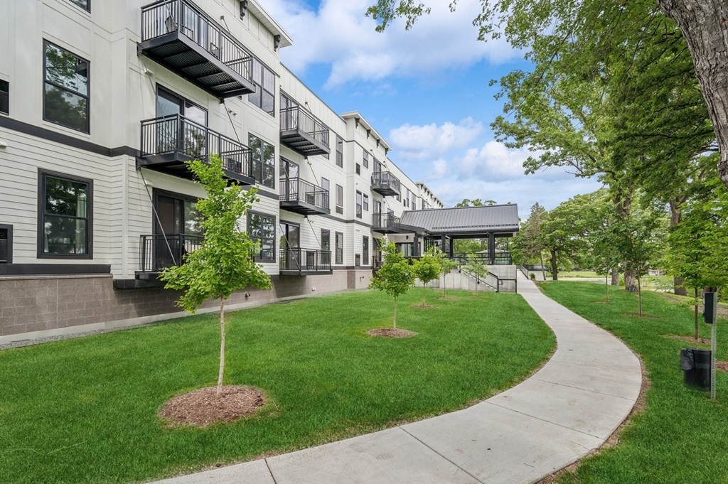 the preserve at city center apartments walking paths and grass