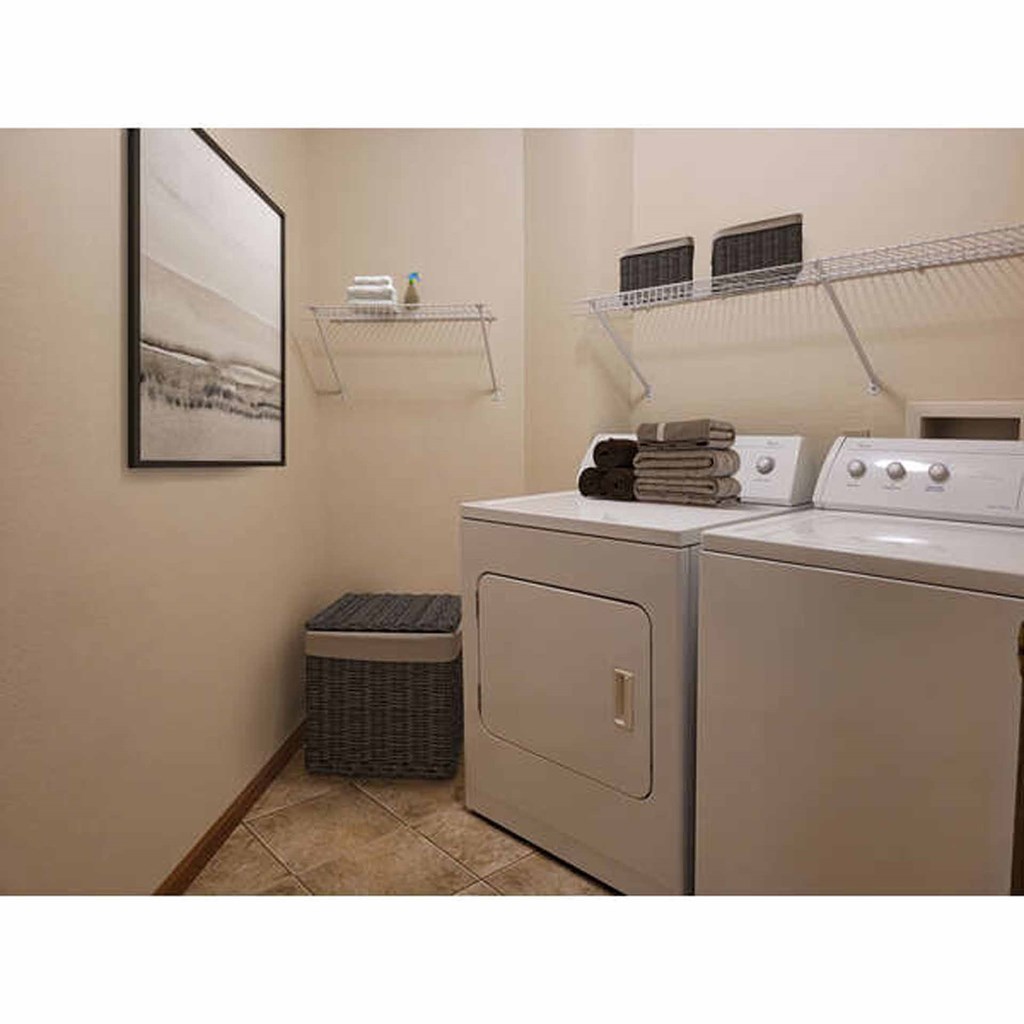 Lakewood Place Apartments, White Bear Lake, MN