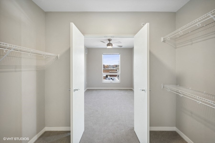 The Hollows Closet, St. Paul, Minnesota