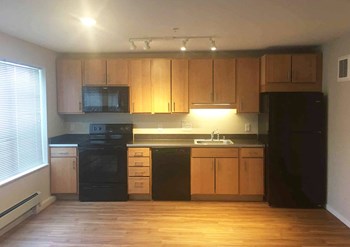 East Side Apartments Kitchen - Photo Gallery 7