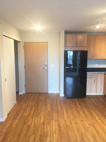 East Side Apartments Kitchen - Photo Gallery 28