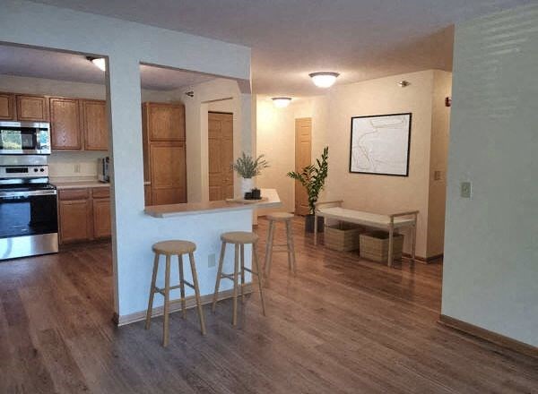 Lakewood Place Apartments, White Bear Lake, Minnesota
