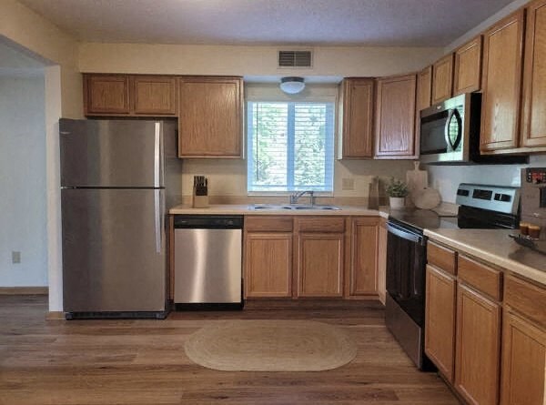 Lakewood Place Apartments, White Bear Lake, Minnesota