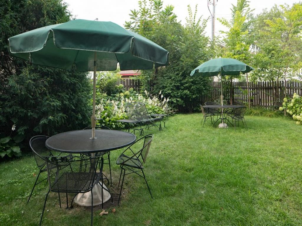 Gold Crest Apartments