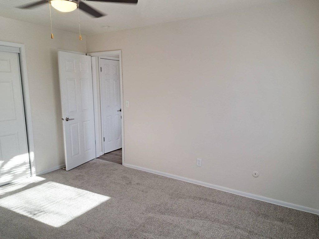 Northgate Crossing Apartments bedroom, St. Paul, Minnesota