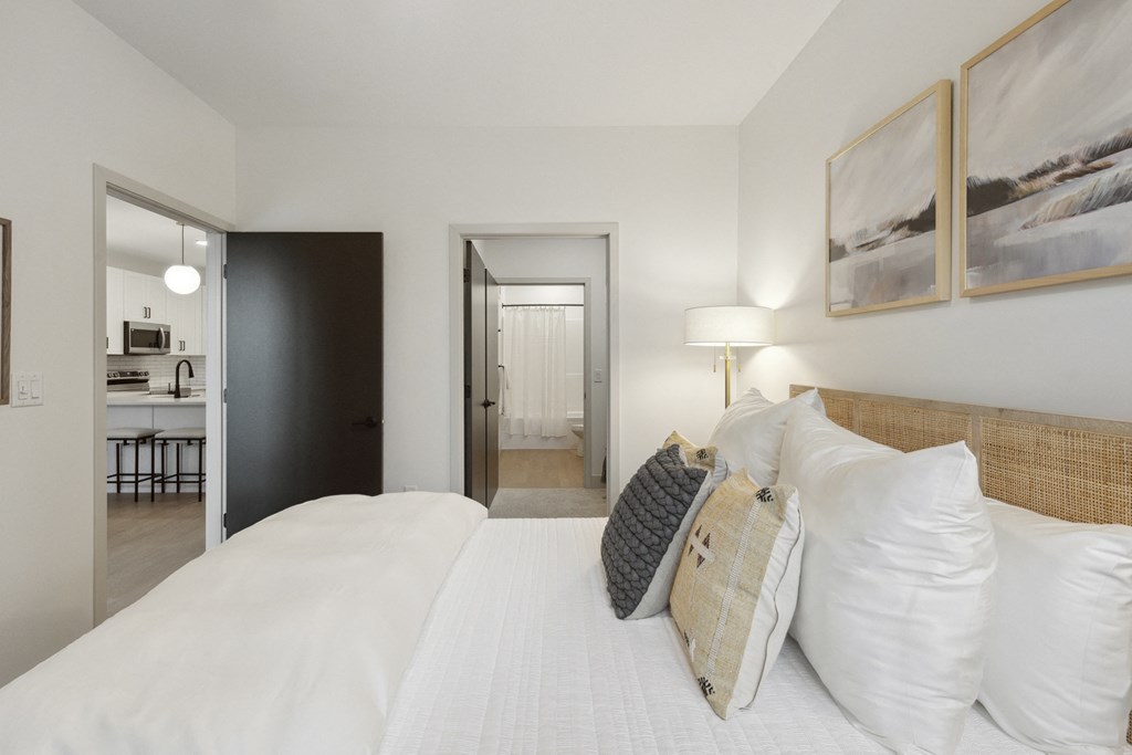 The Reeve Lakeside Bedroom