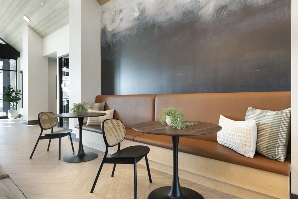 The Reeve Lakeside Community Room