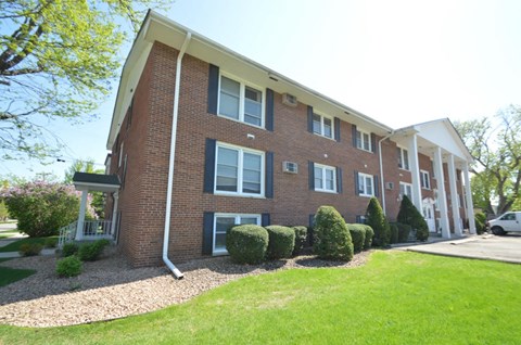 Marjon Terrace Exterior, St. Paul, Minnesota