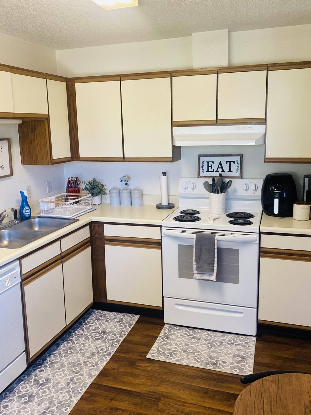 East Gate Estates Kitchen, New Prague, Minnesota