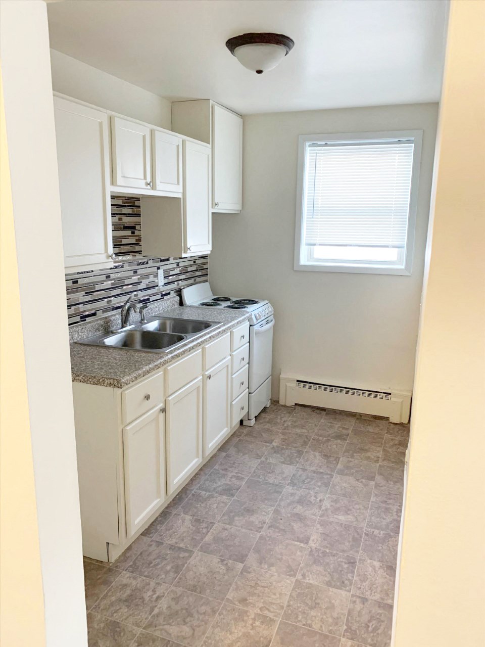 Adrian Street Flats Kitchen, St. Paul, Minnesota