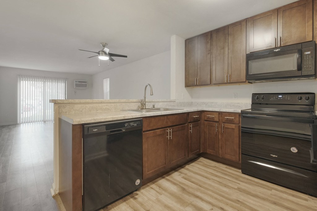 the preserve at ballantyne commons apartment kitchen with stainless steel appliances