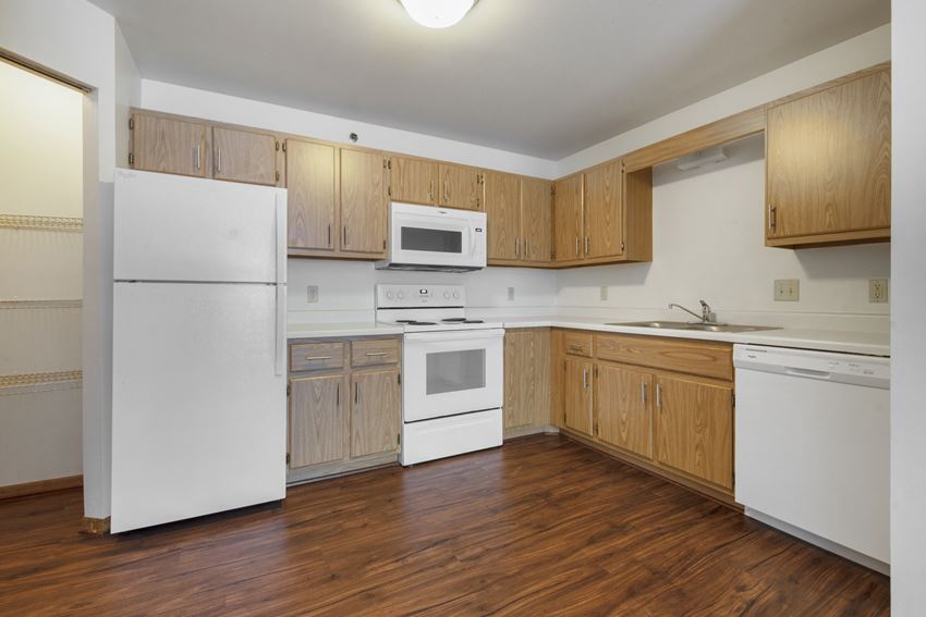 1905 W Riverside Blvd 2-3 Beds Apartment, Affordable for Rent - Photo Gallery