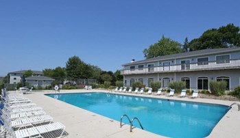 3464 Hampton Ridge Dr 1-3 Beds Apartment for Rent - Photo Gallery 2