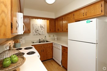4905 W College Ave 1-2 Beds Apartment for Rent - Photo Gallery 7