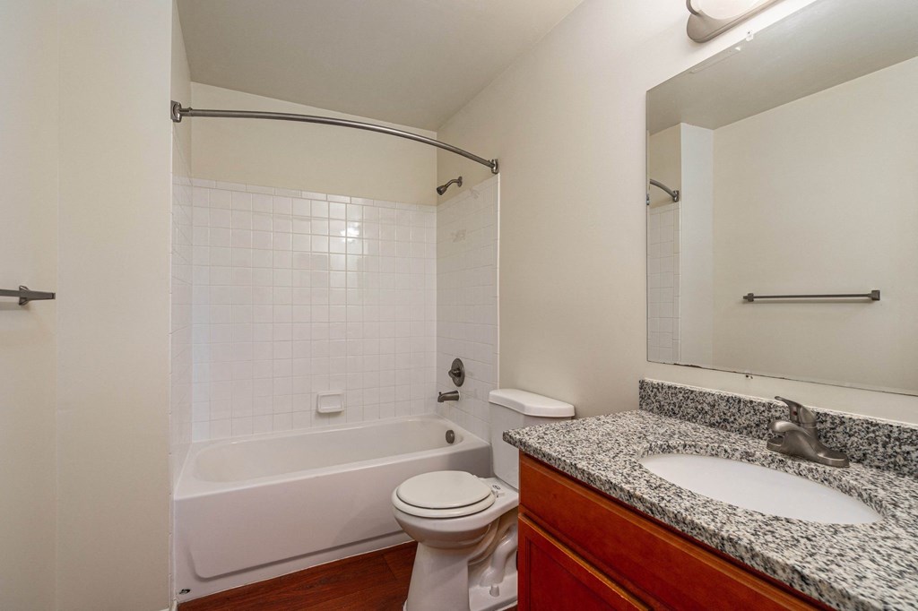 Deluxe Bathroom with Curved Shower Rod