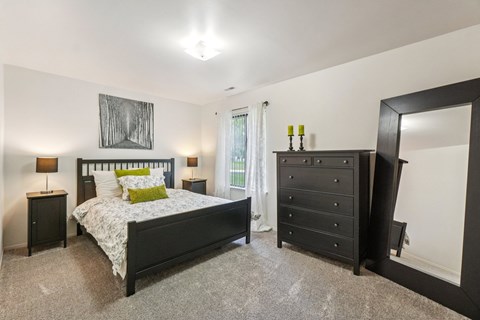 Beautiful bedroom in 2 bedroom apartment  in Clinton Township