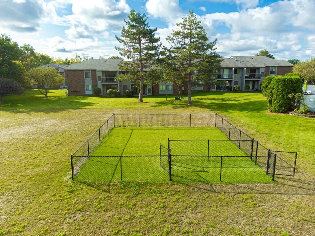Dog Park  at Three Oaks Apartments, Troy