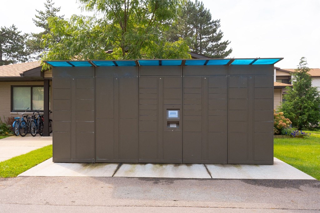 24/7 Package Lockers