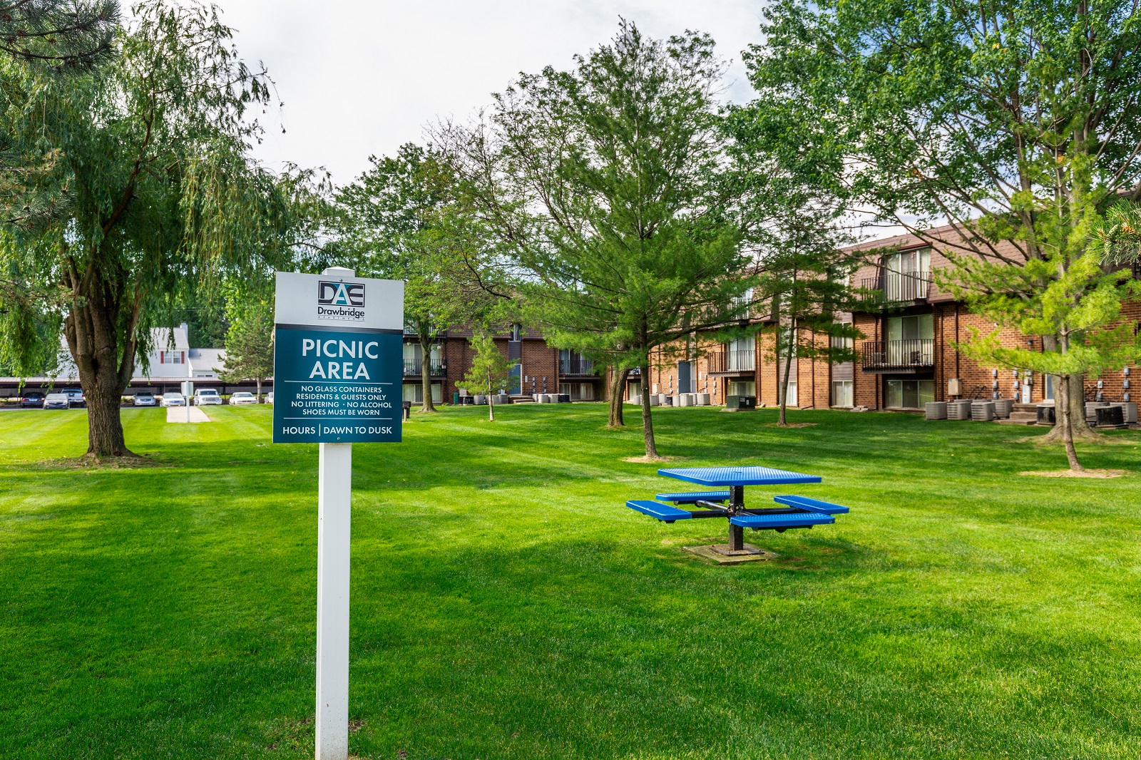 Drawbridge Apartments East, 36420 Union Lake Road, Harrison Township
