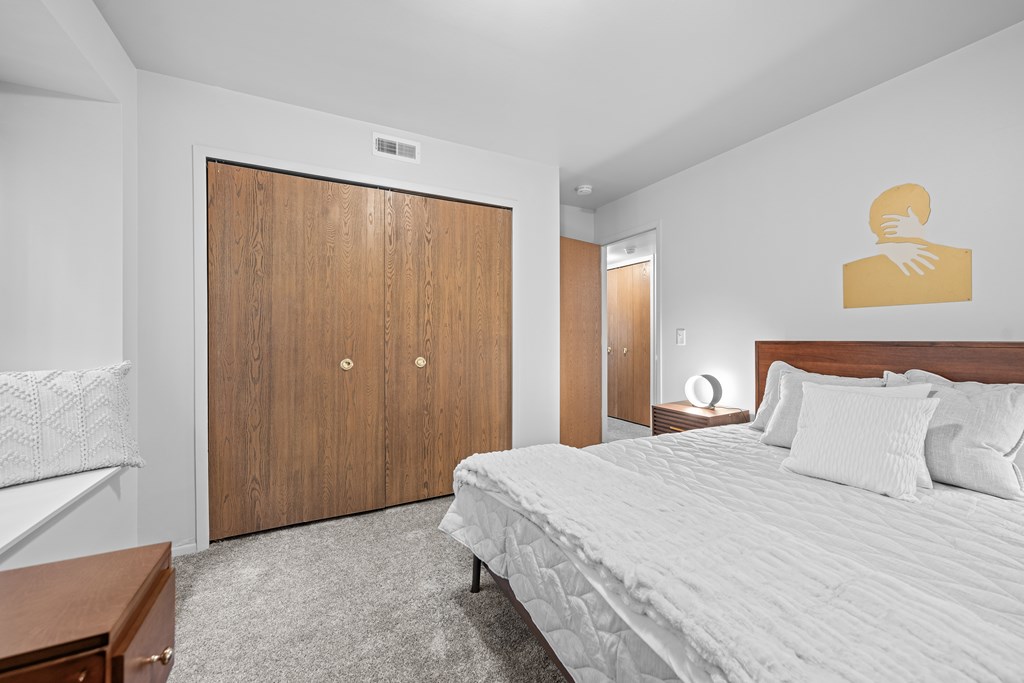 Beautiful bedroom with large closets in Kalamazoo