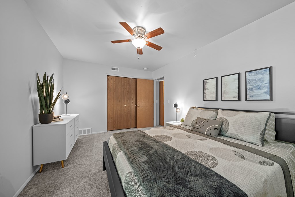 Beautiful bedroom with large closets in Kalamazoo