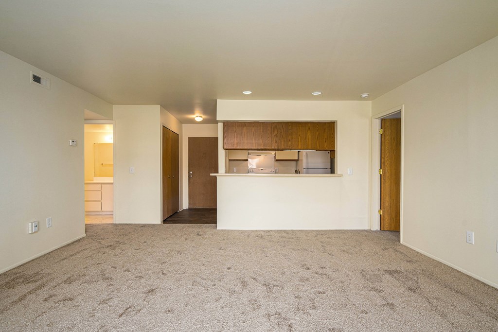 Living Room for Cali Split at Franklin River Apartments, Southfield