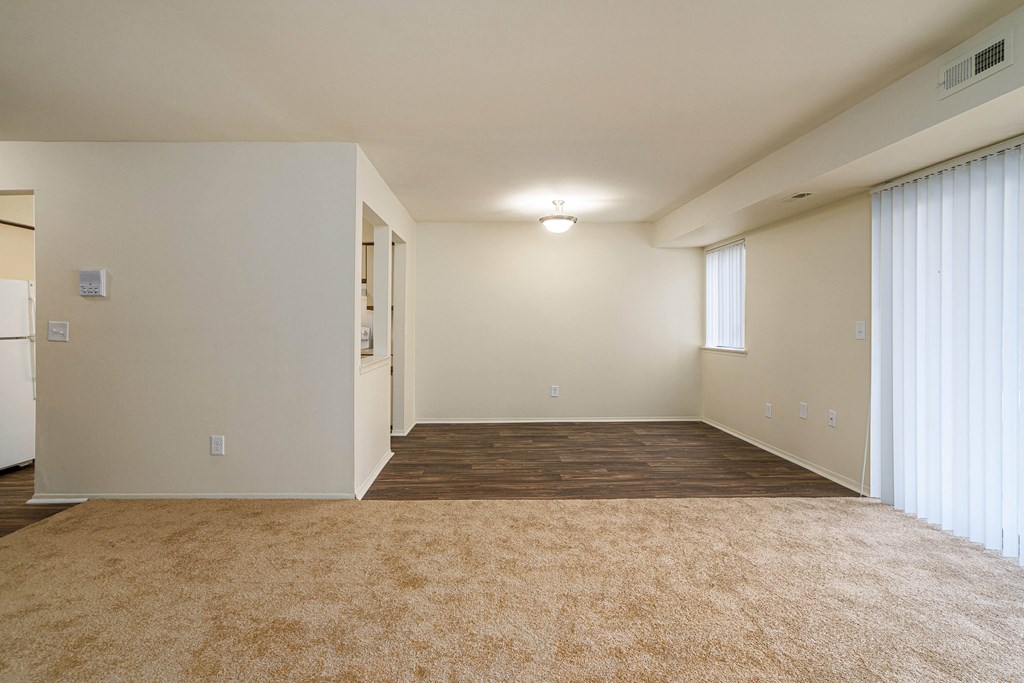 Living and Dining Room Franklin River