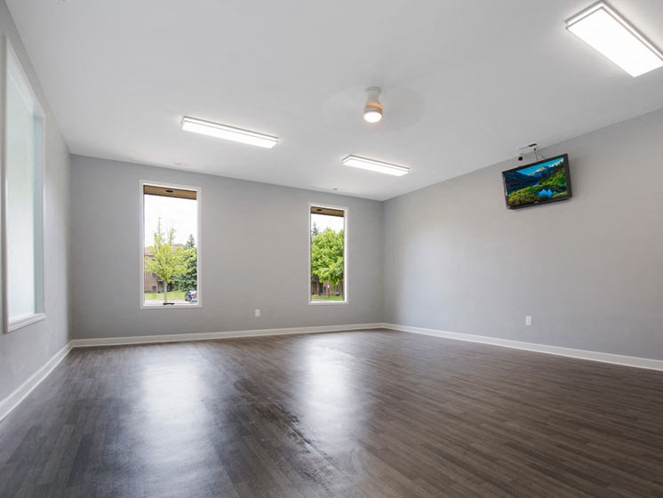 Spacious and private Yoga Studio at Lakeside Village Apartments Clinton Township 48038