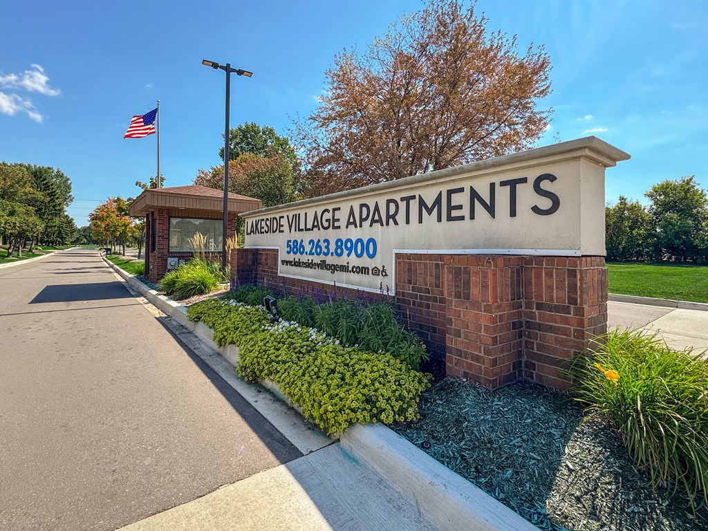 Lakeside Village Apartments Clinton Township 48038