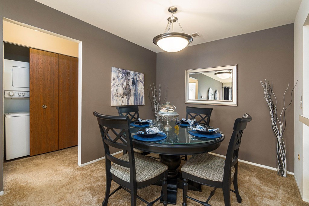 Park Lane Dining Roomat Park Lane Apartments, Southfield, Michigan