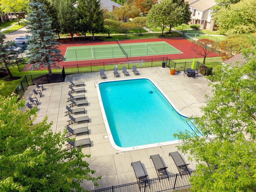 Park Lane Poolat Park Lane Apartments, Southfield, MI