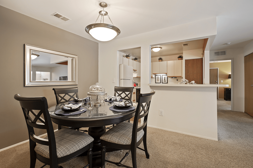 Large Kitchen Large Kitchen in Southfield MI 48033 - Photo Gallery