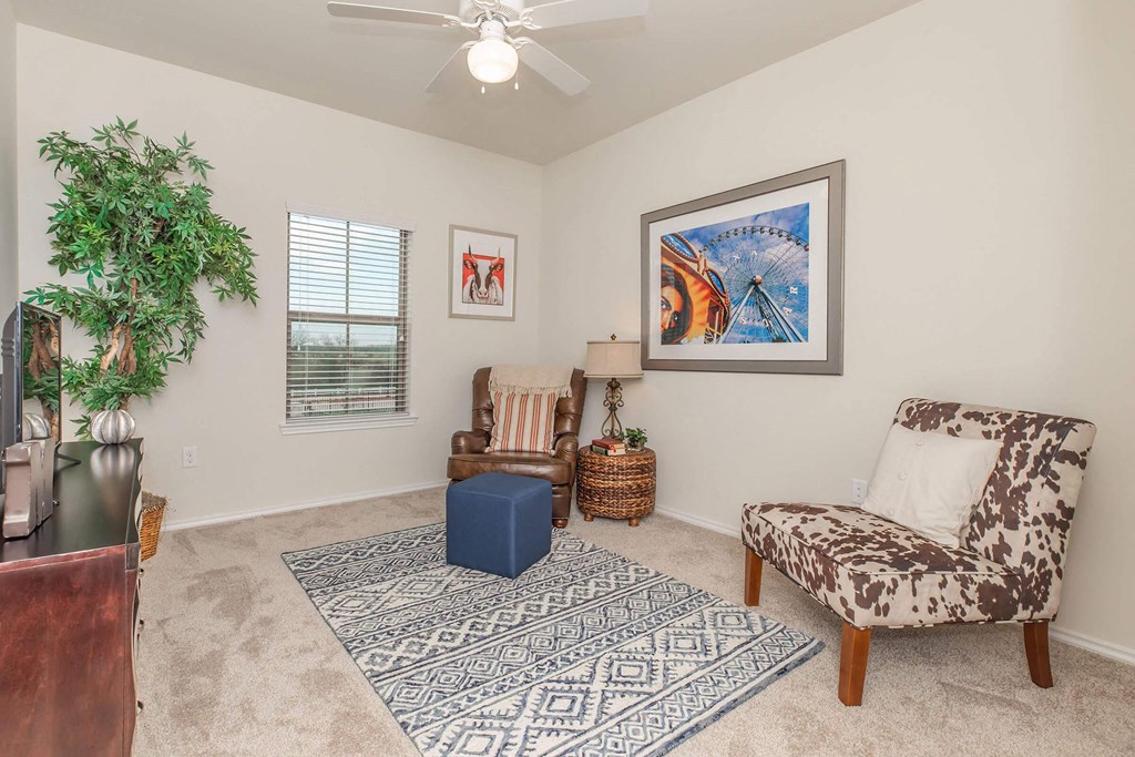 Living Area at Mariposa at Clear Creek Webster 55+ Apartments, Webster