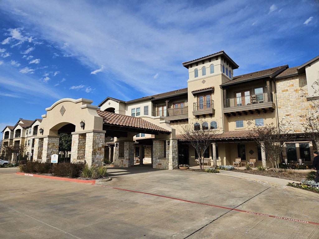 Exterior at Mariposa at Clear Creek Webster 55+ Apartments, Webster, TX 