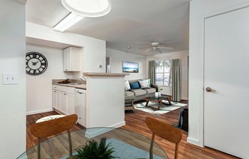 Living Room - Photo Gallery 3