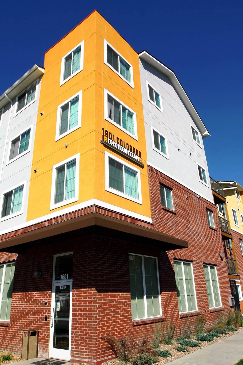 1601 Colorado Apartments