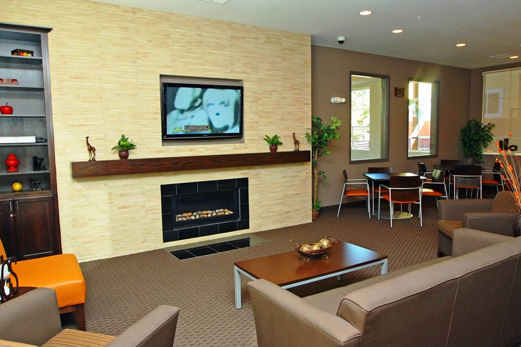 1601 Colorado Apartments