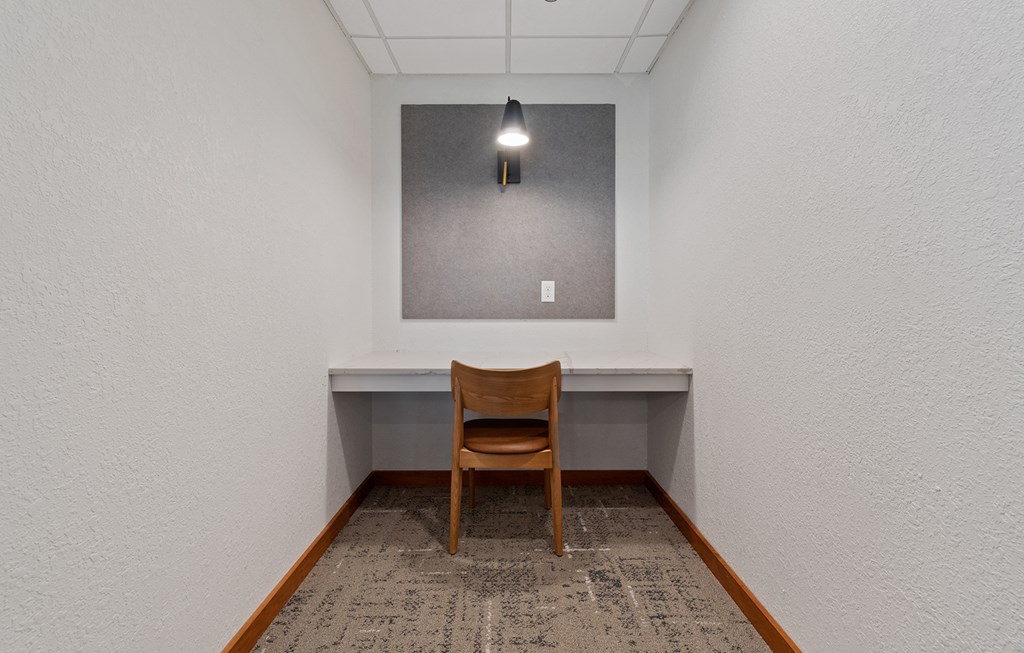 Dominium-808 Berry-Co-Working Space