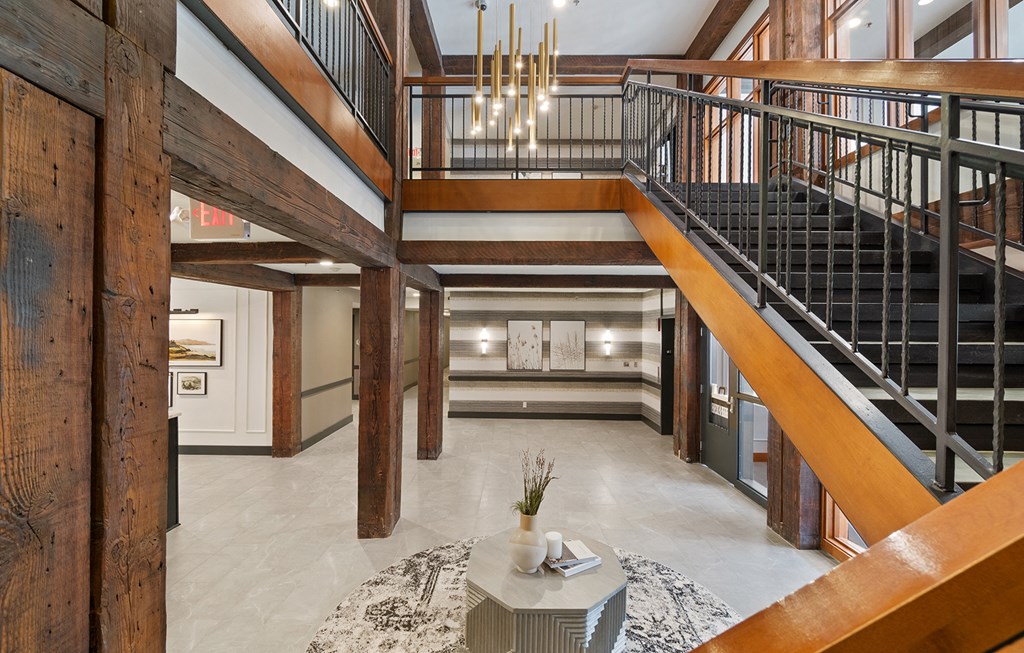 Dominium-808 Berry-Lobby