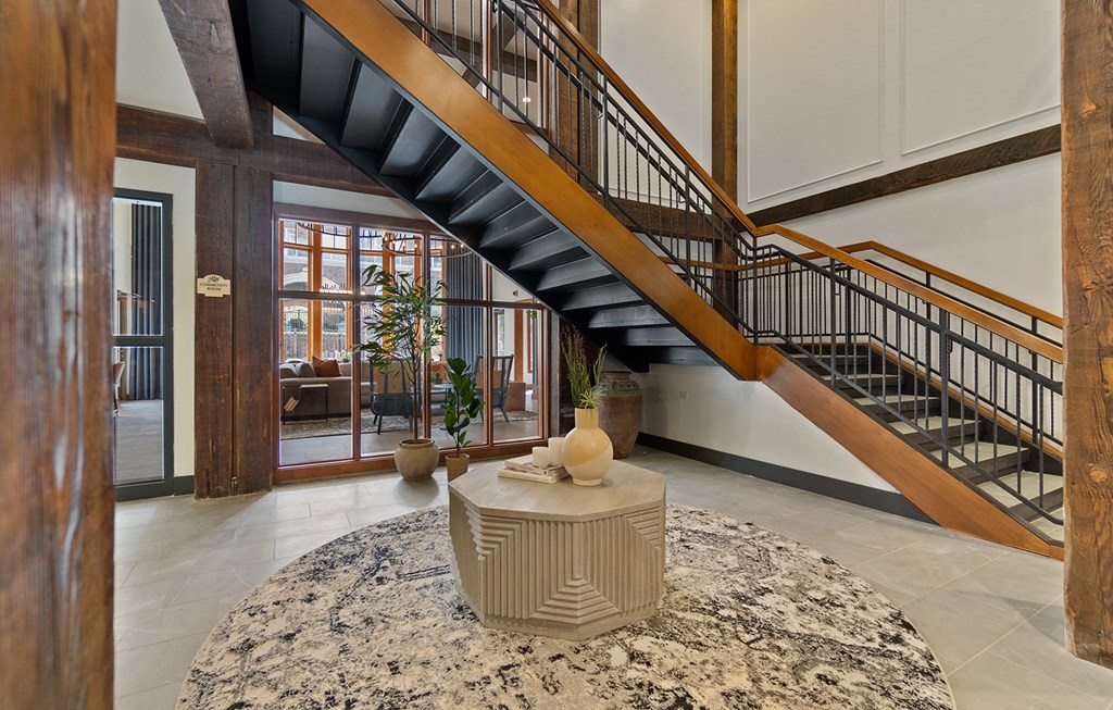 Dominium-808 Berry-Lobby