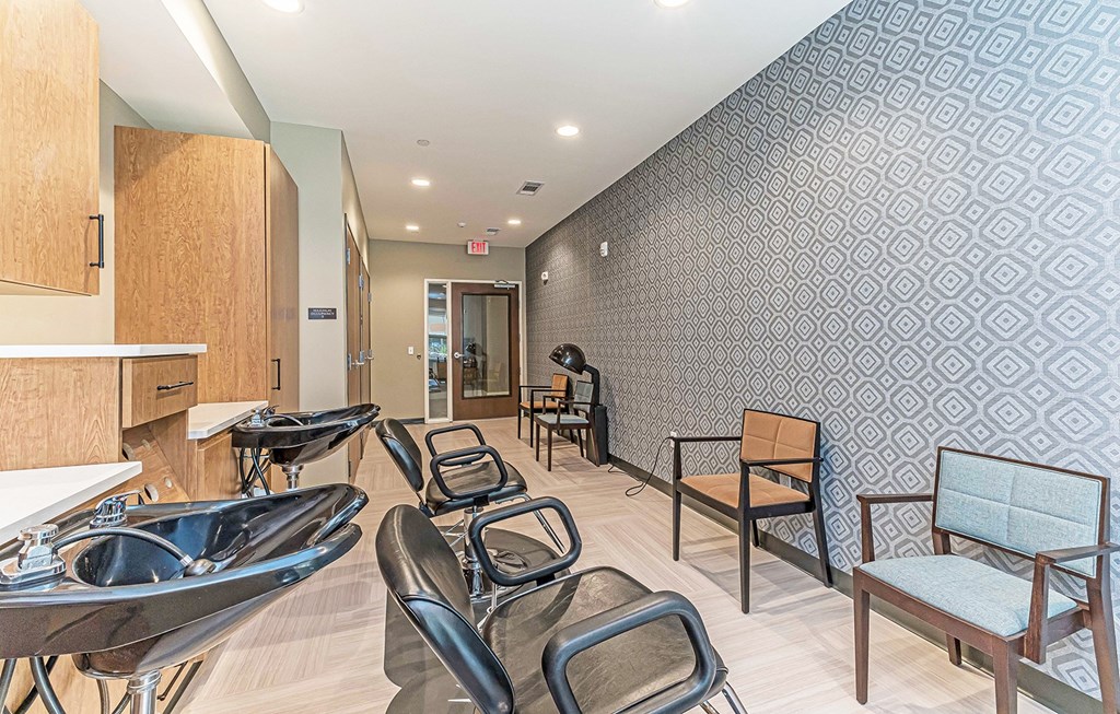 Dominium-Ashlynn Ridge-Beauty Salon