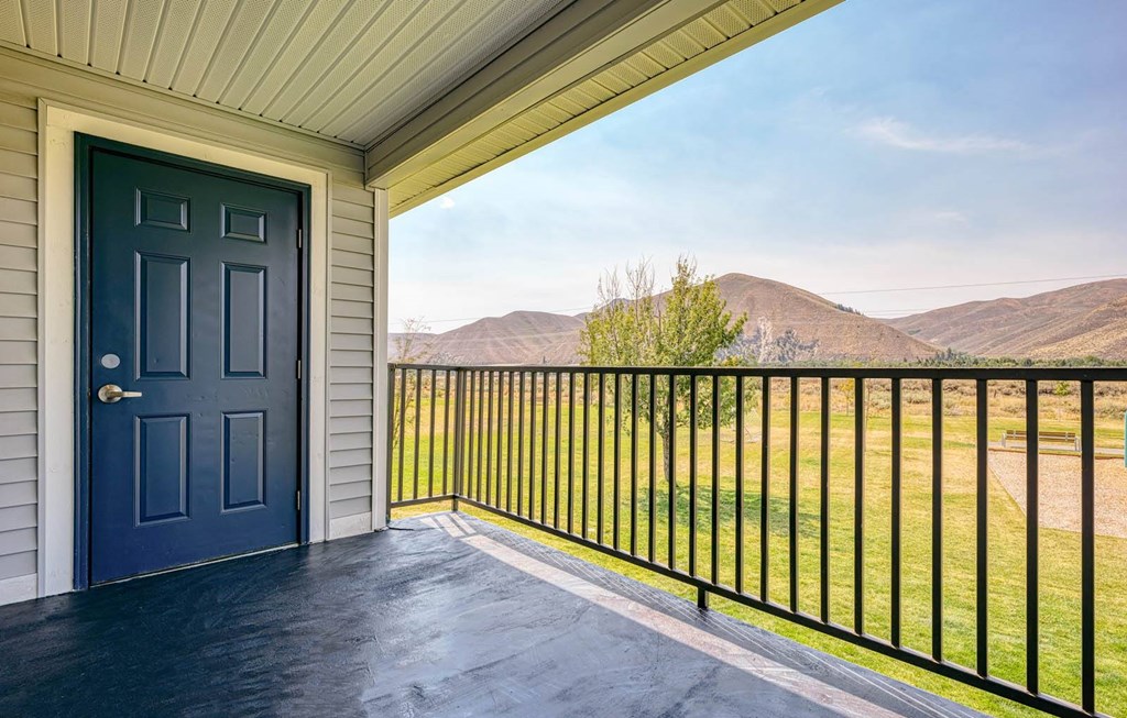 Balmoral_Apartment Balcony