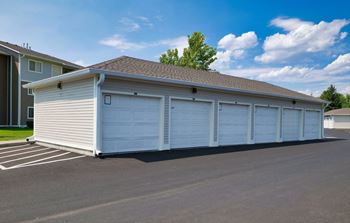 Balmoral_Outdoor Garage's
