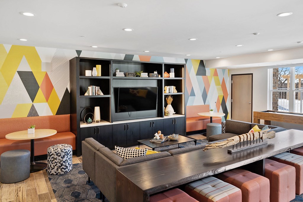 Lounge Area at The Bluffs at Liberty Glen, St. Cloud, Minnesota