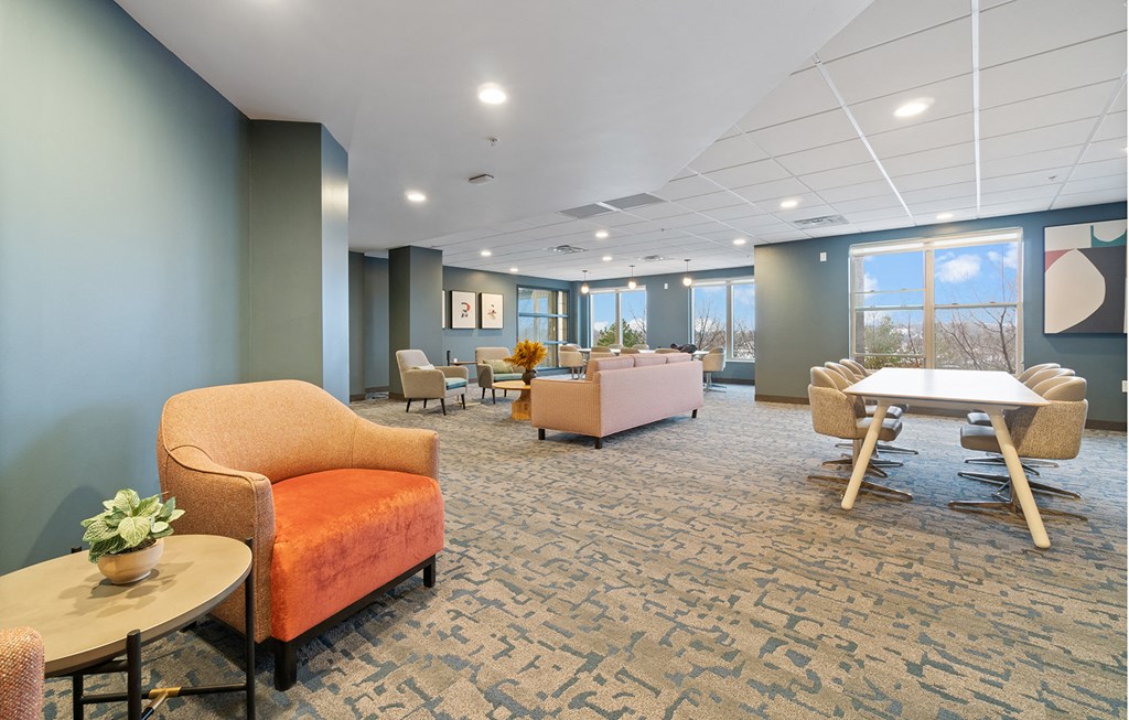 Lounge at The Bluffs at Nine Mile Creek, Eden Prairie, MN