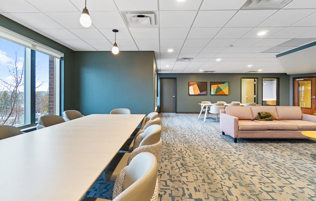Business Center Business Center at The Bluffs at Nine Mile Creek, Eden Prairie