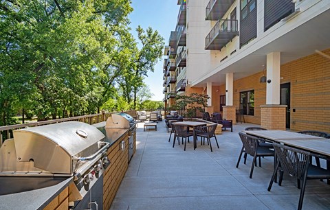 Dominium_Bren Road Station_Grilling Area at Bren Road Station 55+ Apartments, Minnesota