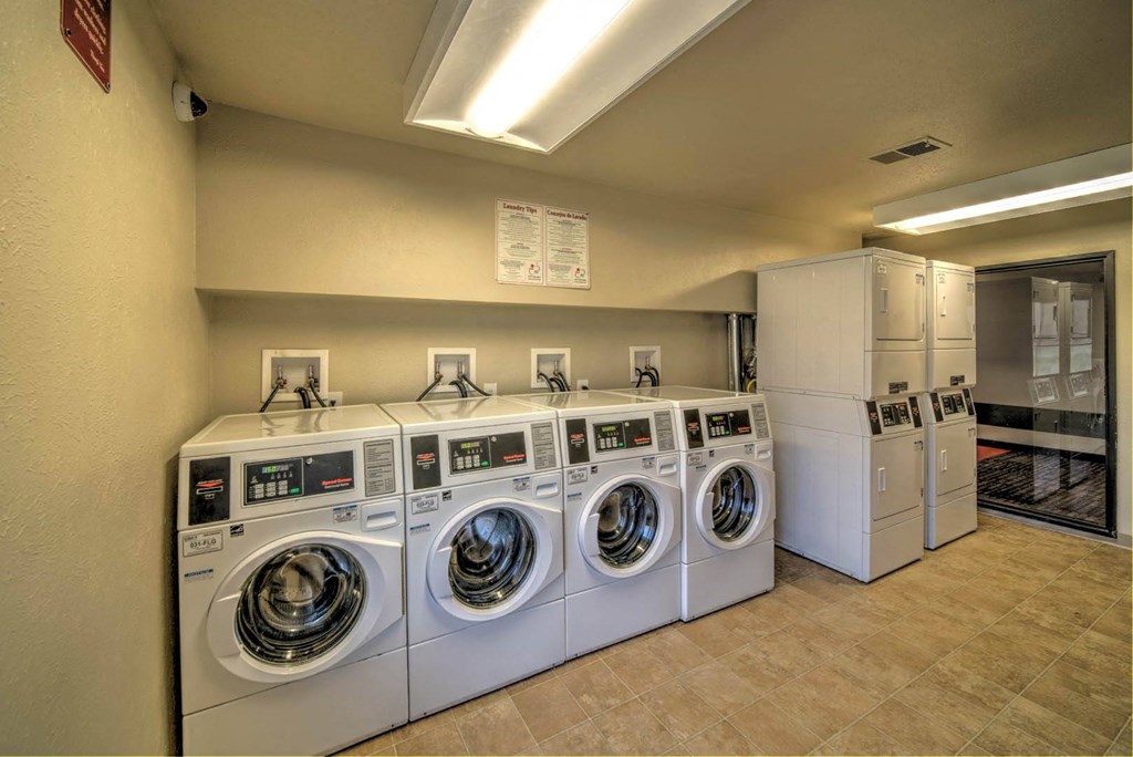 Castlewoods_Apartment Laundry Room