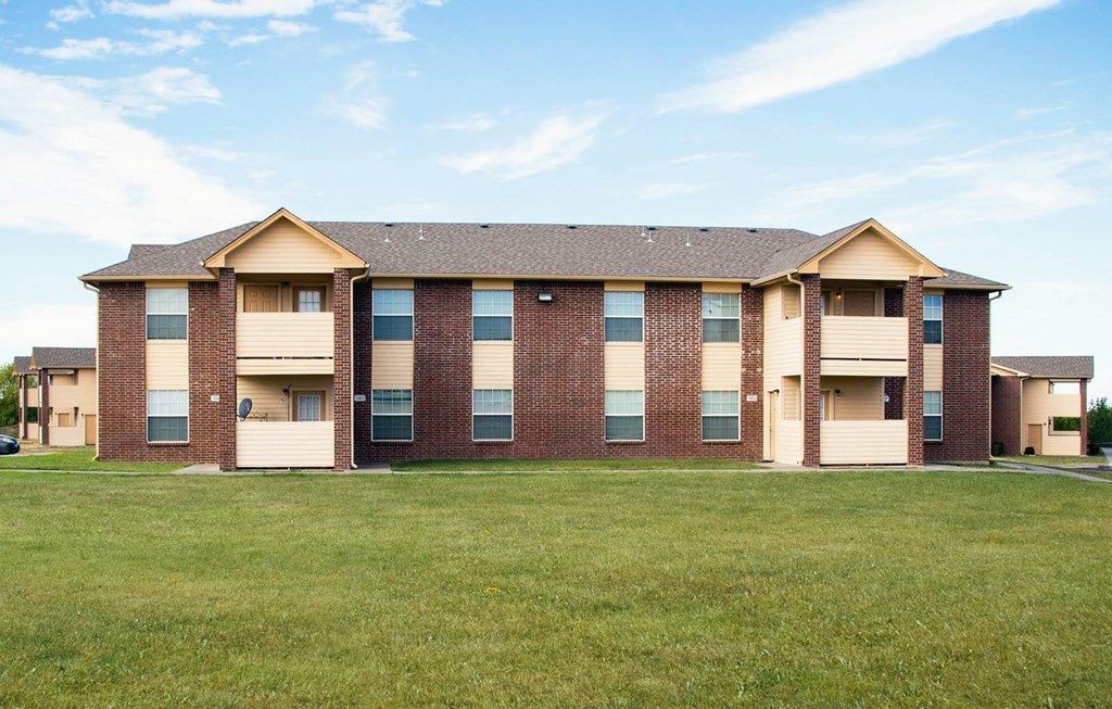 Cathy's Pointe_Apartment Exterior